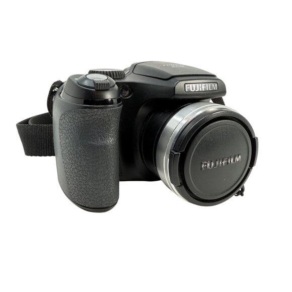 Fujifilm FinePix S700 Digital Camera 7.1 MP 10x Optical Zoom Fujinon Lens Black - Picture 2 of 7